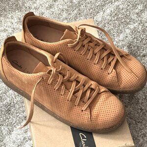 Mens CLARKS 12M Nathan limit Light Tan Nubuck